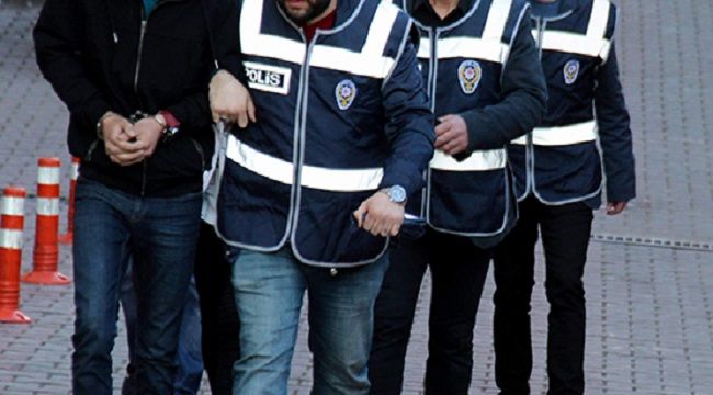 Uyuşturucuları tuvalete attılar