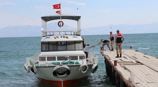 Van'da ölü sayısı 42'ye yükseldi