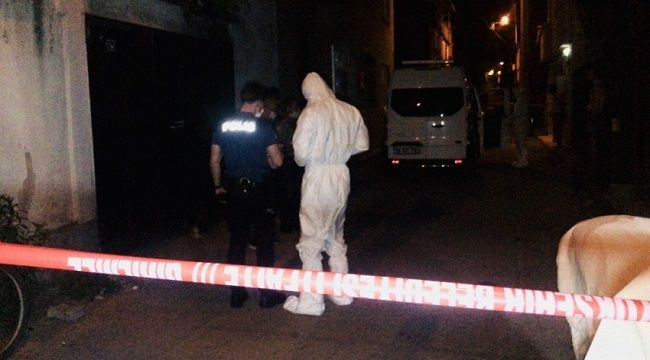 Yaşlı adam evinde ölü bulundu