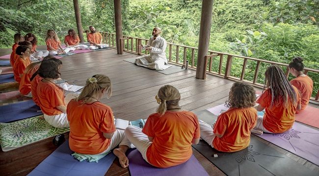 “YOGA İLE GERÇEK GÜCÜNÜZE KAVUŞUN”