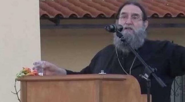 Yunan Papaz'dan Ayasofya'nın cami olmasına övgü