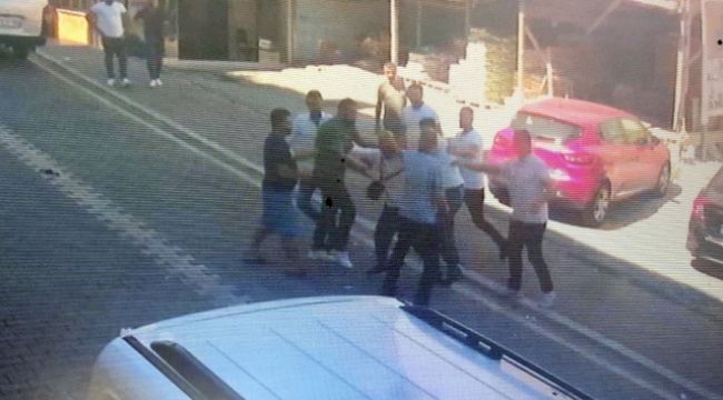 Adres sordular bir kamyon dolusu dayak yediler