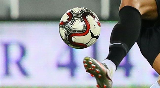 Akhisarspor'da 4 futbolcu pozitif çıktı