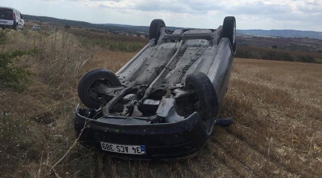 Araç ters döndü, burnu bile kanamadı