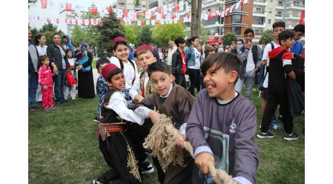 Bayraklı Belediyesinden çocuklara sürpriz etkinlik