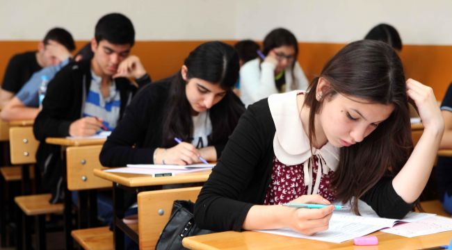 BAYSEM BAŞARIYA DOYMUYOR