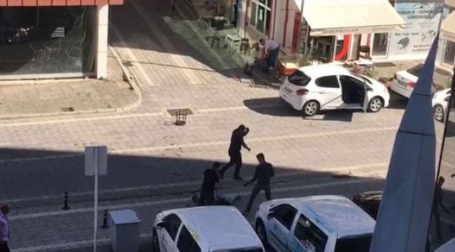 Belediye önünde kanlı infaz!