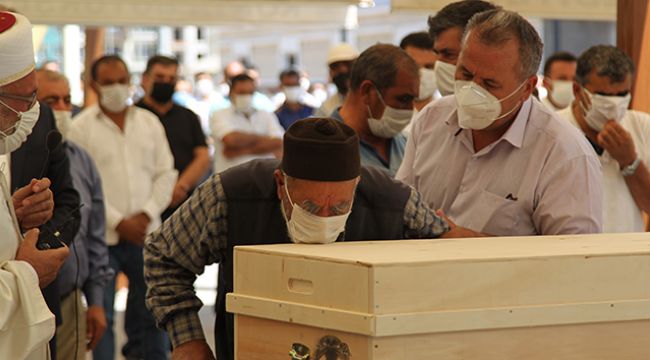 Çumra Belediye Başkanı Halit Oflaz son yolcuğuna uğurlandı