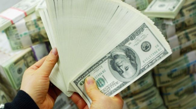 Dolar haftaya 7.37'den başladı
