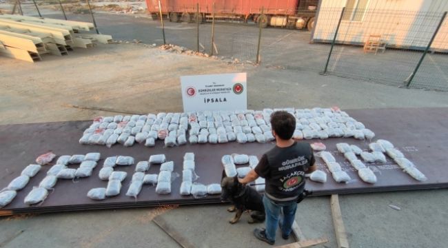 Edirne'de 227 kilogram esrar ele geçirildi
