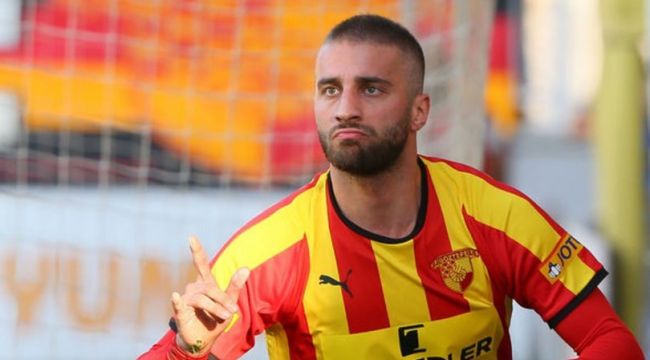 Fenerbahçe, Alpaslan Öztürk için masaya oturuyor