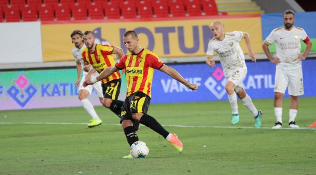GÖZTEPE KAMİL WİLCZEK'İ SATTI