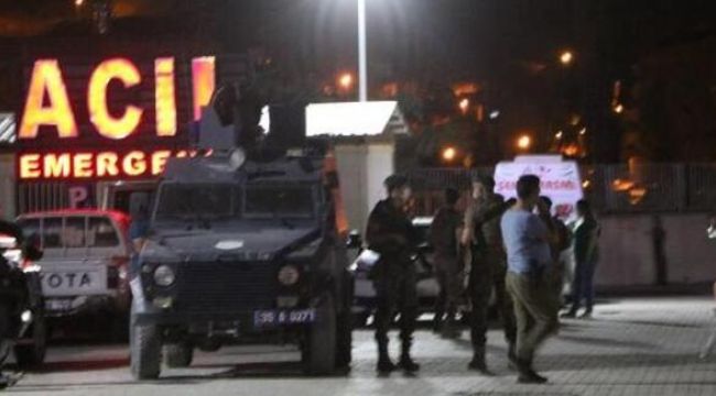 Hakkari'de zırhlı araç devrildi