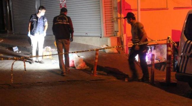 Husumetli olduğu kişi ve kardeşine kurşun yağdırdı