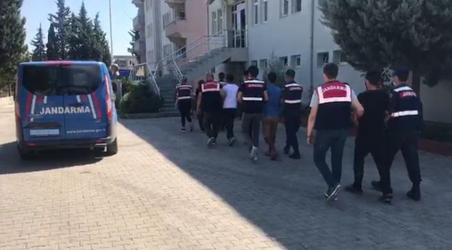 İZMİR'DE JANDARMADAN TERÖR OPERASYONU