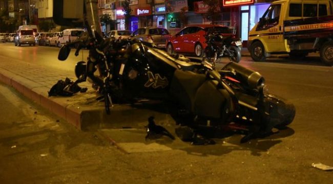 İZMİR’DE MOTOSİKLET KAZASI