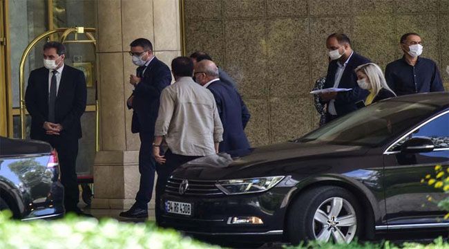 James Jeffrey Suriyeli muhaliflerle görüşüyor