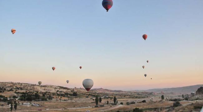 Kapadokya'daki balonlarla rekor uçuş !