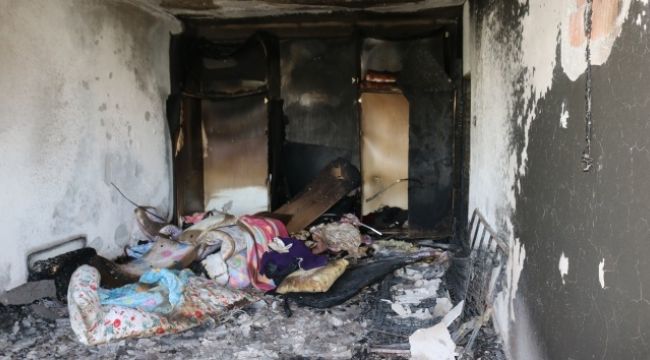 Klima bomba gibi patladı, ev küle döndü