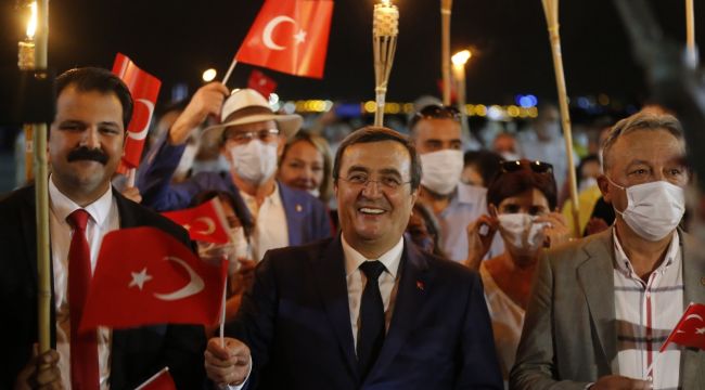 KONAK'TA ZAFER YÜRÜYÜŞÜ