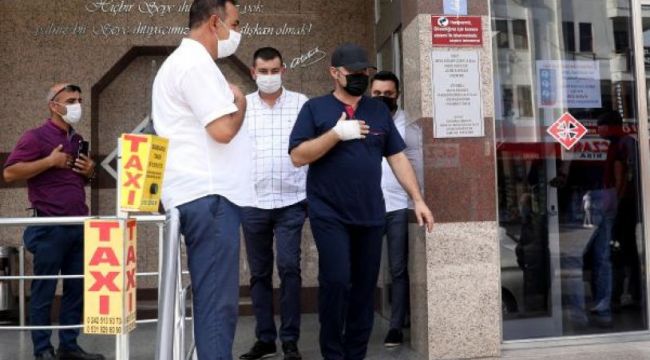 Koronavirüsü yenen MHP'li Yücel taburcu edildi
