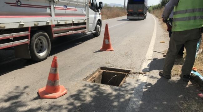 Yoldaki rögar kapakları çalındı, sürücüler ölümden döndü