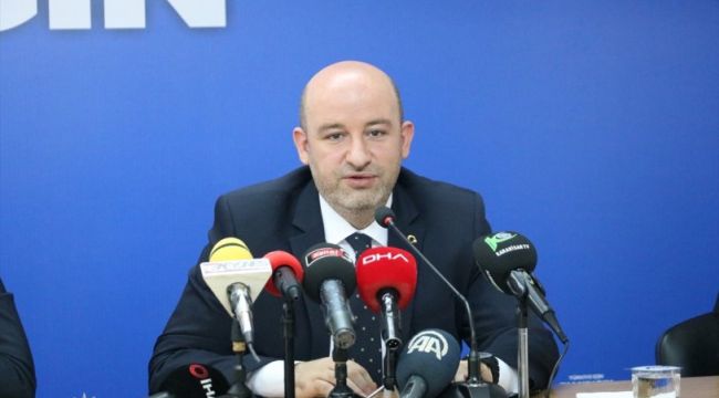 AK Parti il başkanı istifa etti!