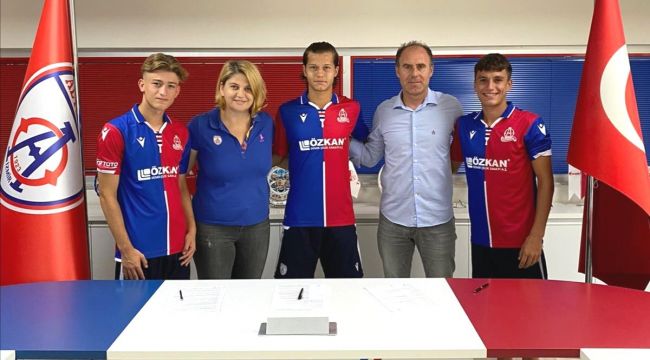 ALTINORDU'DA 3 GENÇ PROFESYONEL OLDU