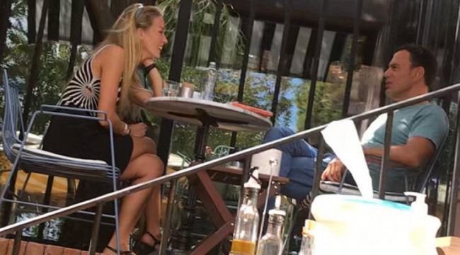 Bade İşçil'in yüzü gülüyor