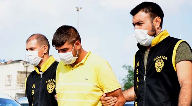Bir öğrencinin telefonunu çaldı