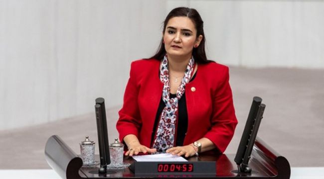 CHP'Lİ KILIÇ'TAN KIRTASİYE MALZEMESİ TEKLİFİ