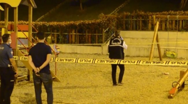 Çocuk parkında silahlı saldırı