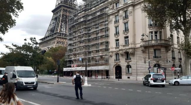 Eyfel Kulesi'nde bomba alarmı