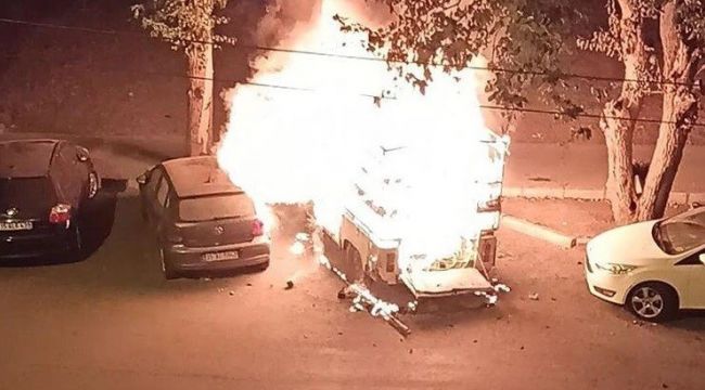 İZMİR'DE 3 ARACI KUNDAKLAYAN KİŞİ TUTUKLANDI