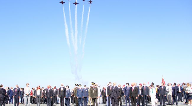 İZMİR'İN 98'NCİ KURTULUŞ COŞKUSU