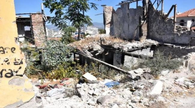 İZMİR'İN GÖBEĞİ UYUŞTURUCU YUVASINA DÖNDÜ!
