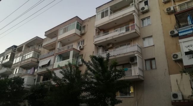 KARŞIYAKA'DA ŞÜPHELİ ÖLÜM!