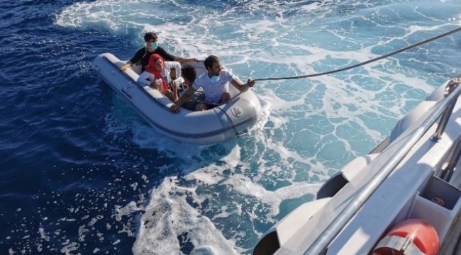 Kuşadası Körfezi'nde 4 düzensiz göçmen kurtarıldı