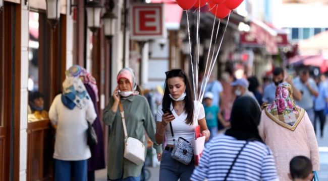 Maske takmayanlara kitap okuma 'ceza'sı