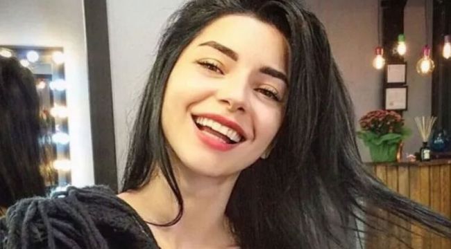 Merve Boluğur'dan 'sırılsıklam' poz