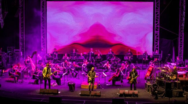 Mor ve Ötesi'nden İEF'de senfonik rock konseri