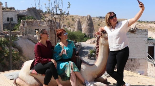 Otele gelenler selfie çekmeden gitmiyor