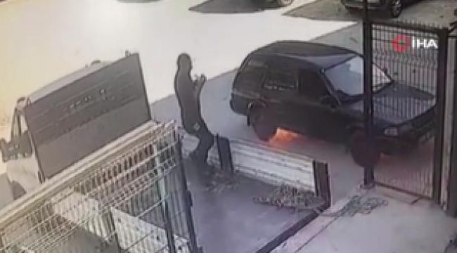 Otomobil bomba gibi patlayıp alev aldı