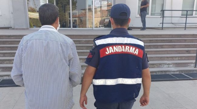 Parkta uyuşturucu sattığı öne sürülen şüpheli tutuklandı