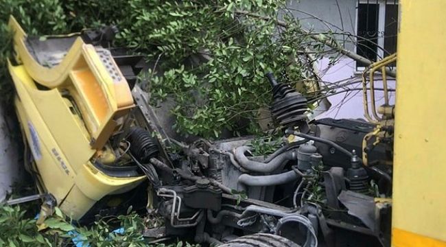 Sarıyer'de çöp kamyonu dehşet saçtı!