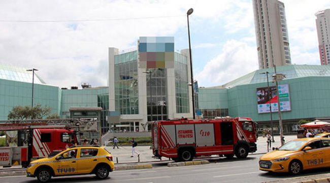 Şişli'de alışveriş merkezi'nde yangın paniği