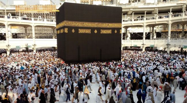 Umre ziyaretleri kademeli olarak başlatılacak