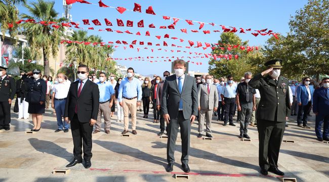 URLA’NIN KURTULUŞUNUN 98’NCİ YILINI KUTLADI