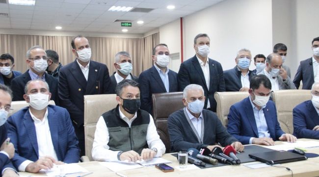 BAKANLARDAN DEPREM AÇIKLAMALARI