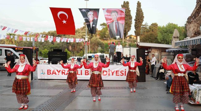 BAYRAKLI'DA 'CUMHURİYET BAYRAMI' KUTLANDI